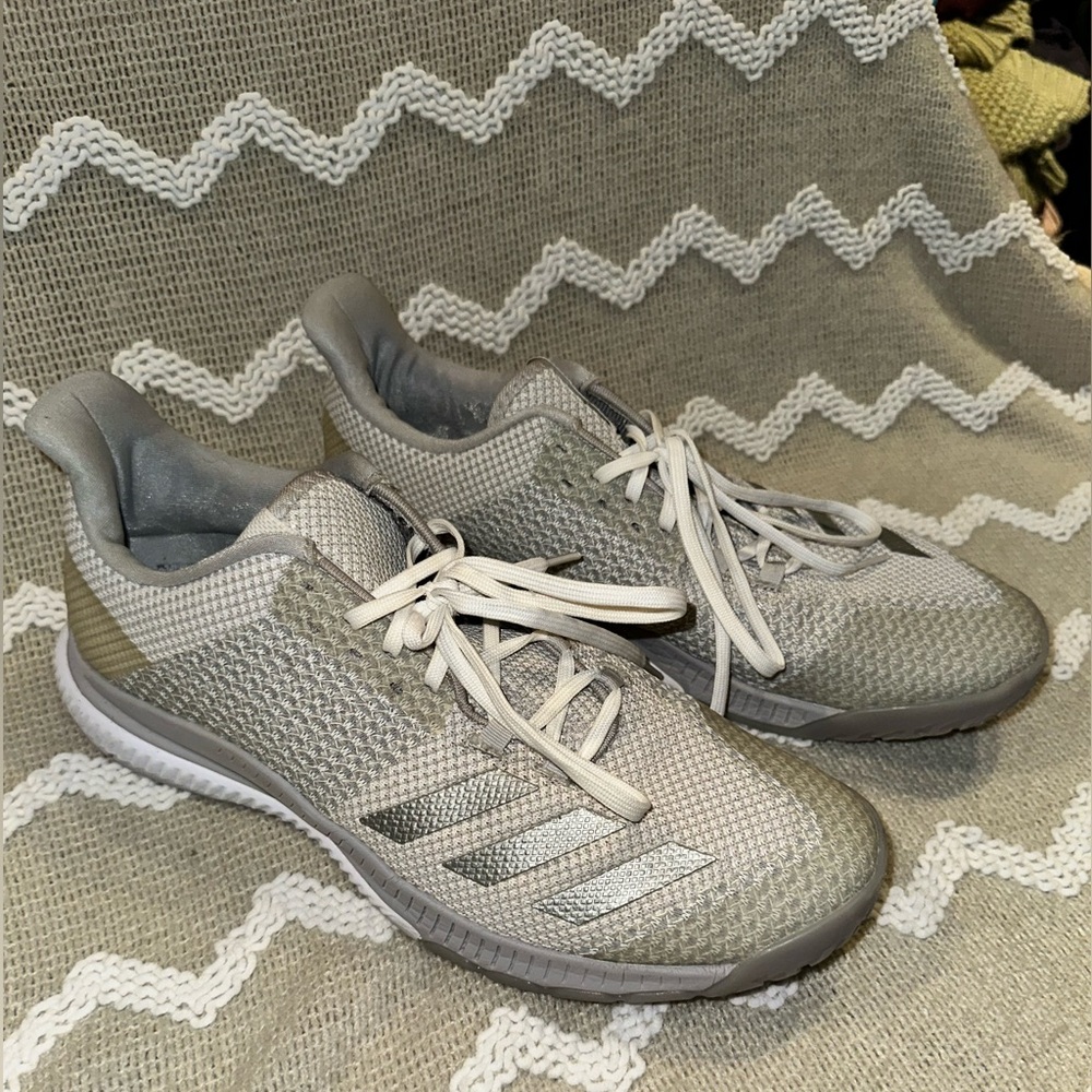 Adidas Women's Crazyflight Bounce volleyball shoes in grey‎